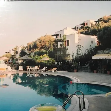 펜션 4 Bedroom Amazing Duplex House In Bodrum